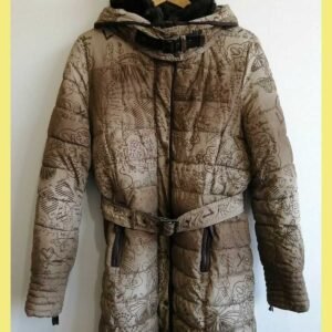 Parka de mujer marca Desigual