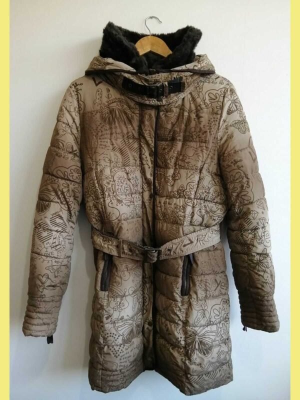 Parka de mujer marca Desigual
