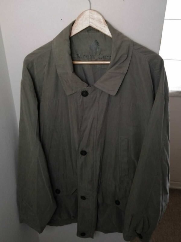CHAQUETA DE HOMBRE LIGERA