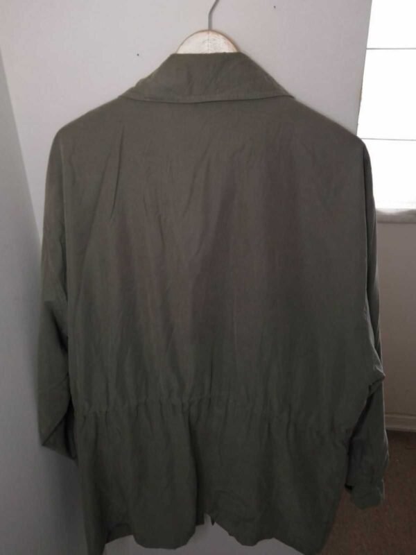 2_CHAQUETA DE HOMBRE LIGERA