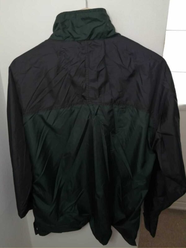 2_CHAQUETA CORTAVIENTO DE HOMBRE
