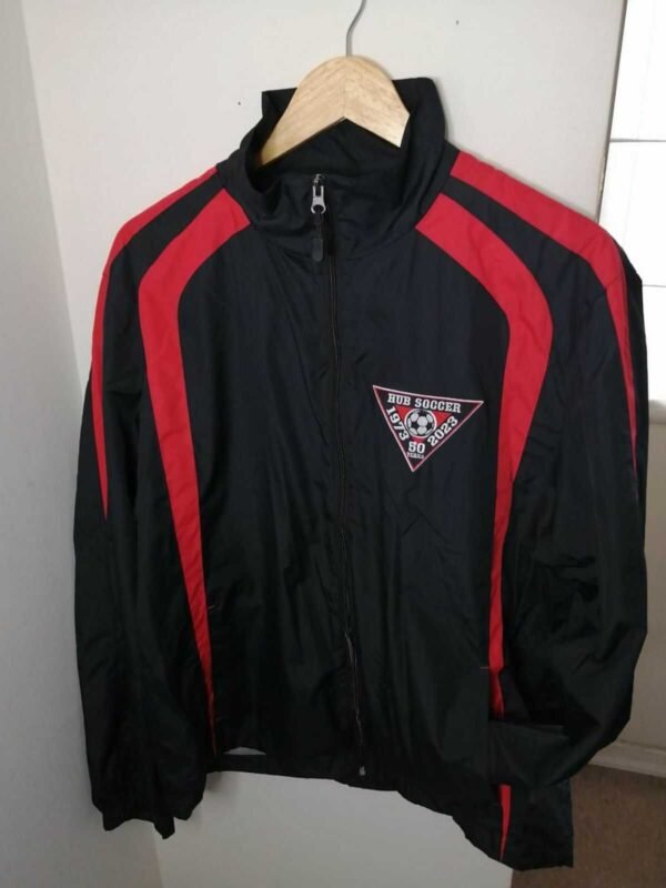 CHAQUETA DEPORTIVA HOMBRE DISEÑO CLÁSICO