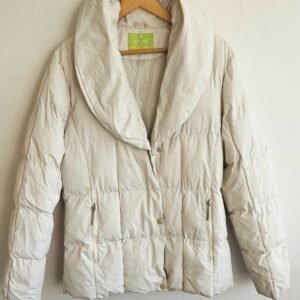 CHAQUETA ACOLCHADA BLANCA BEYOND CON CUELLO AMPLIO
