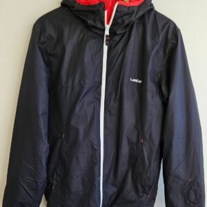 CHAQUETA CORTAVIENTO WEDZE NEGRO CON GORRO